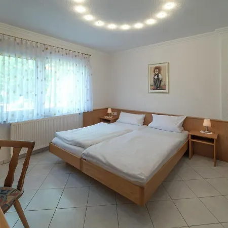 Quaint In Huettenthal With Garden *