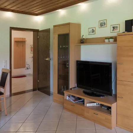 Quaint In Huettenthal With Garden Appartamento *