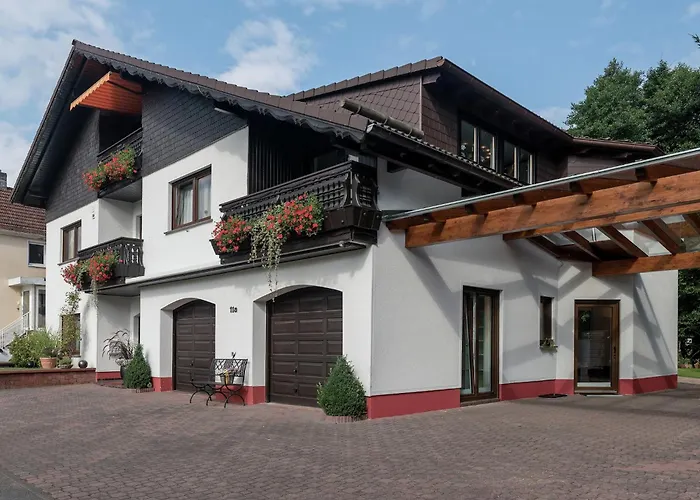 Quaint In Huettenthal With Garden Apartamento